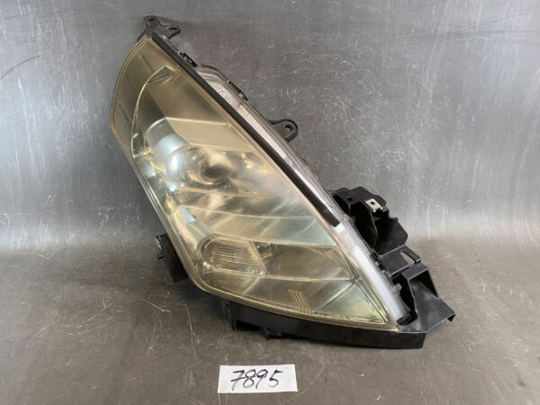 MAZDA MPV LY3P Genuine HID Headlight / STANLEY P5156 / Right Side x1 » JDM-PARTS NZ