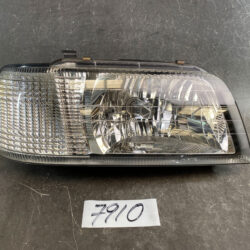 NISSAN CEDRIC / GLORIA Y33 Genuine Headlight / ICHIKOH 1567 / Right Side x1