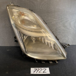 TOYOTA Prius NHW20 Genuine HID Headlight / KOITO 47-24 / Right Side x1