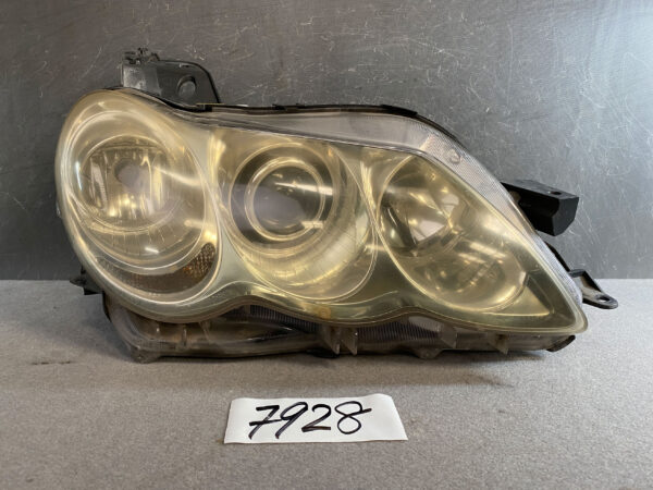 TOYOTA MARK X GRX120 GRX121 GRX125 Genuine HID Headlight / KOITO 22-330 / Right Side x1 » JDM-PARTS.co.nz