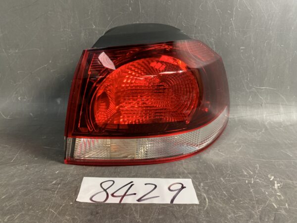 Volkswagen VW Golf 6 MK6 Genuine Taillight 5K0 945 096 M Right Side x1　 » JDM-PARTS NZ