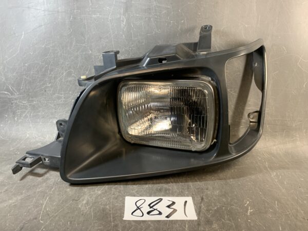 TOYOTA TOWNACE LITEACE KR42 Genuine Headlight KOITO 58L6 Left Side x1 » JDM-PARTS NZ